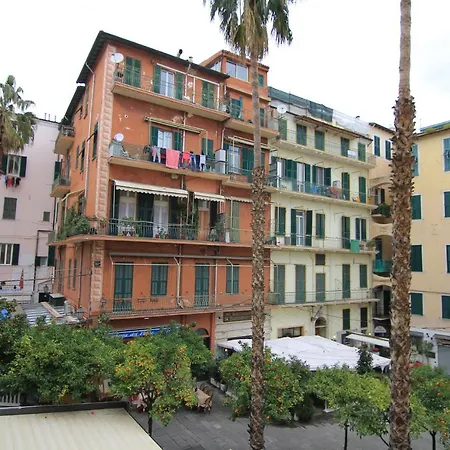 Cadamare, Caratteristico In Centro
