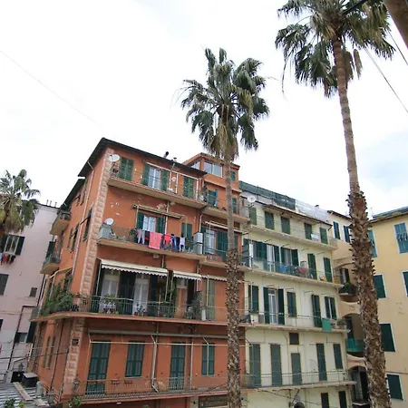 Cadamare, Caratteristico In Centro Sanremo