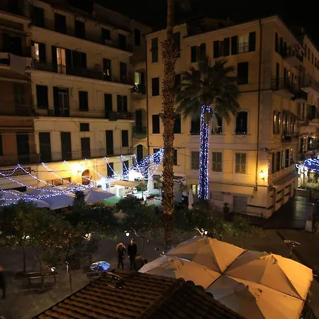 Cadamare, Caratteristico In Centro